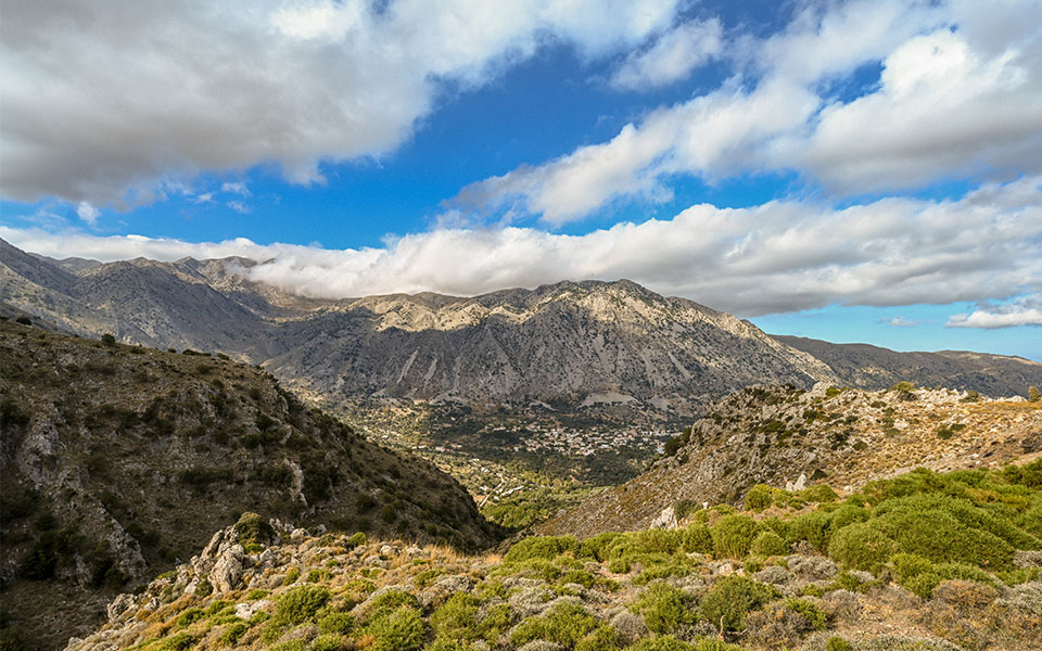 Ένας Γάλλος ανακαλύπτει τα απάτητα μονοπάτια της Κρήτης