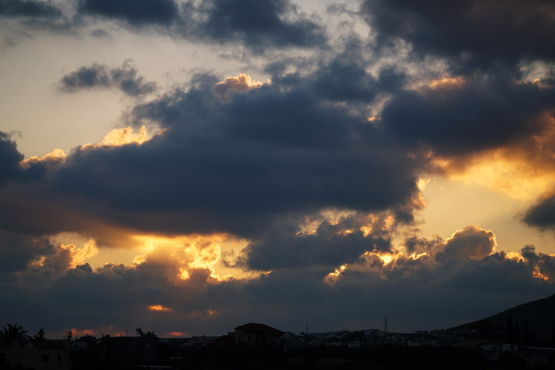 ανατολή ουρανός Ηράκλειο Σωτήρης Τζιγκουνάκης