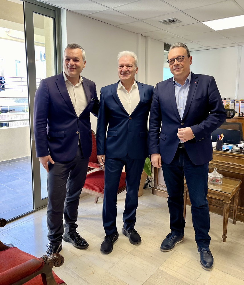 Φάμελλος Καλοκαιρινός συνάντηση