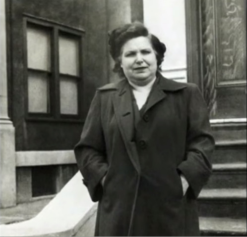 Η γιαγιά του ιδιοκτήτη του εστιατορίου, Maria