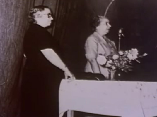 Ελένη Σκούρα