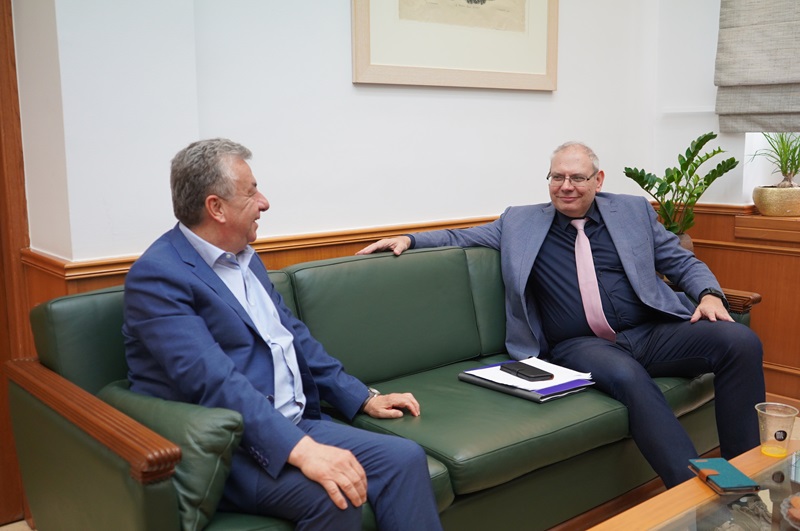 Συνάντηση Περιφερειάρχη με τον ΓΓ του Υπουργείου Εσωτερικών