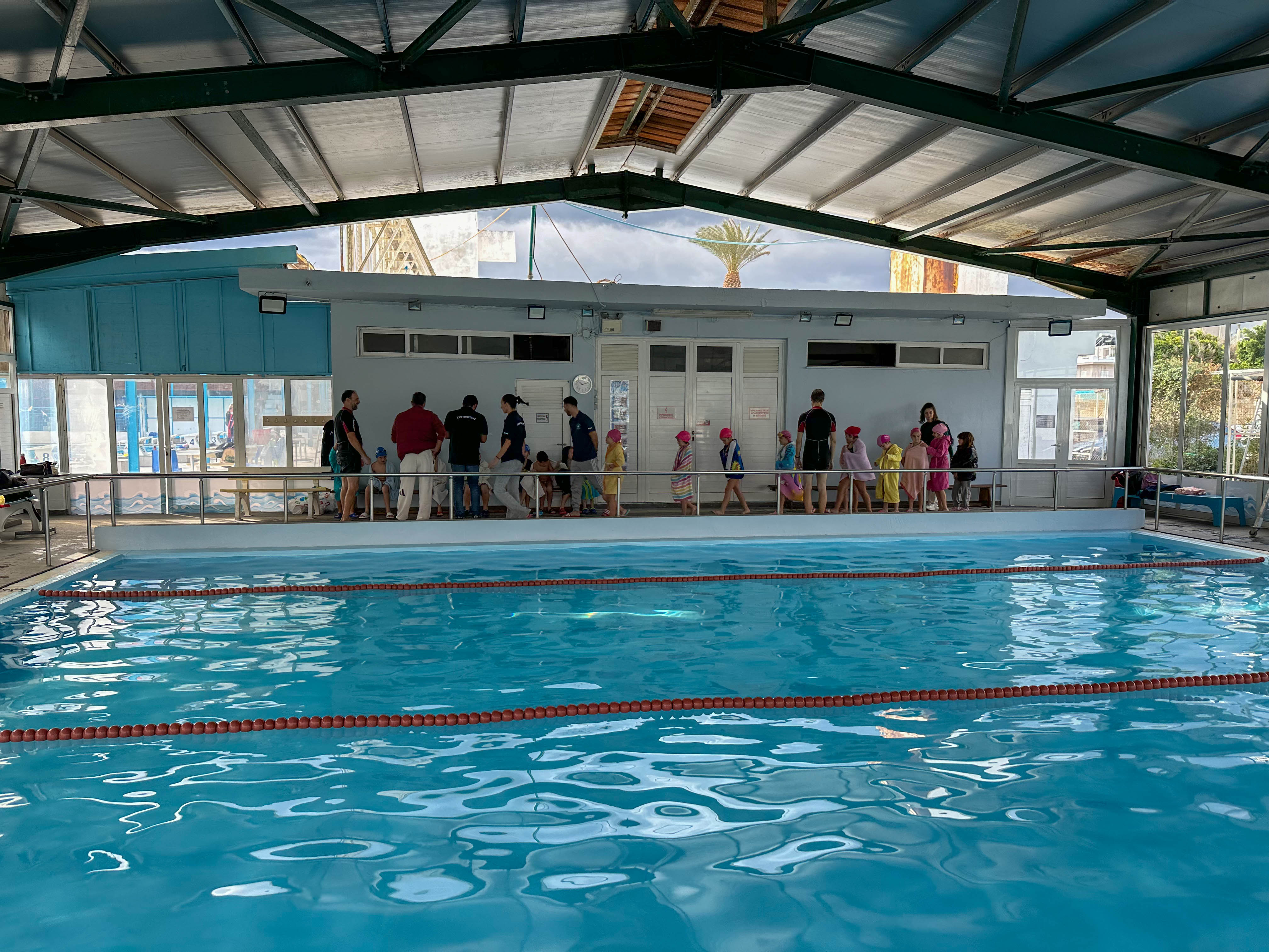 Με μεγάλη επιτυχία πραγματοποιήθηκε η έναρξη των μαθημάτων κολύμβησης της Γ΄ τάξης των δημοτικών σχολείων του Ν. Ηρακλείου