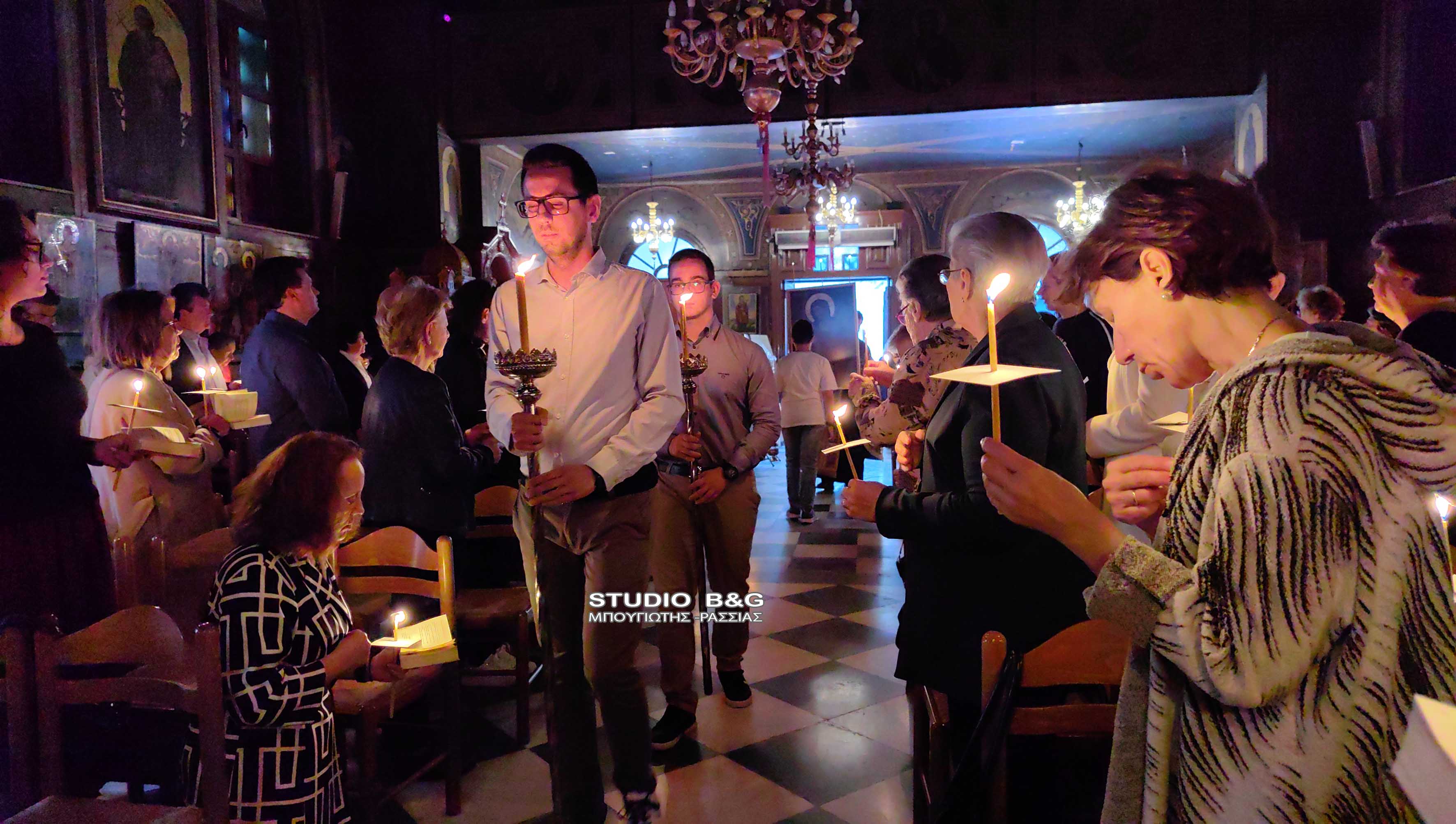 ΣΕ ΚΛΙΜΑ ΚΑΤΆΝΥΞΗΣ Η ΠΕΡΙΦΟΡΑ ΤΟΥ ΝΥΜΦΙΟΥ ΣΤΟ ΝΑΥΠΛΙΟ