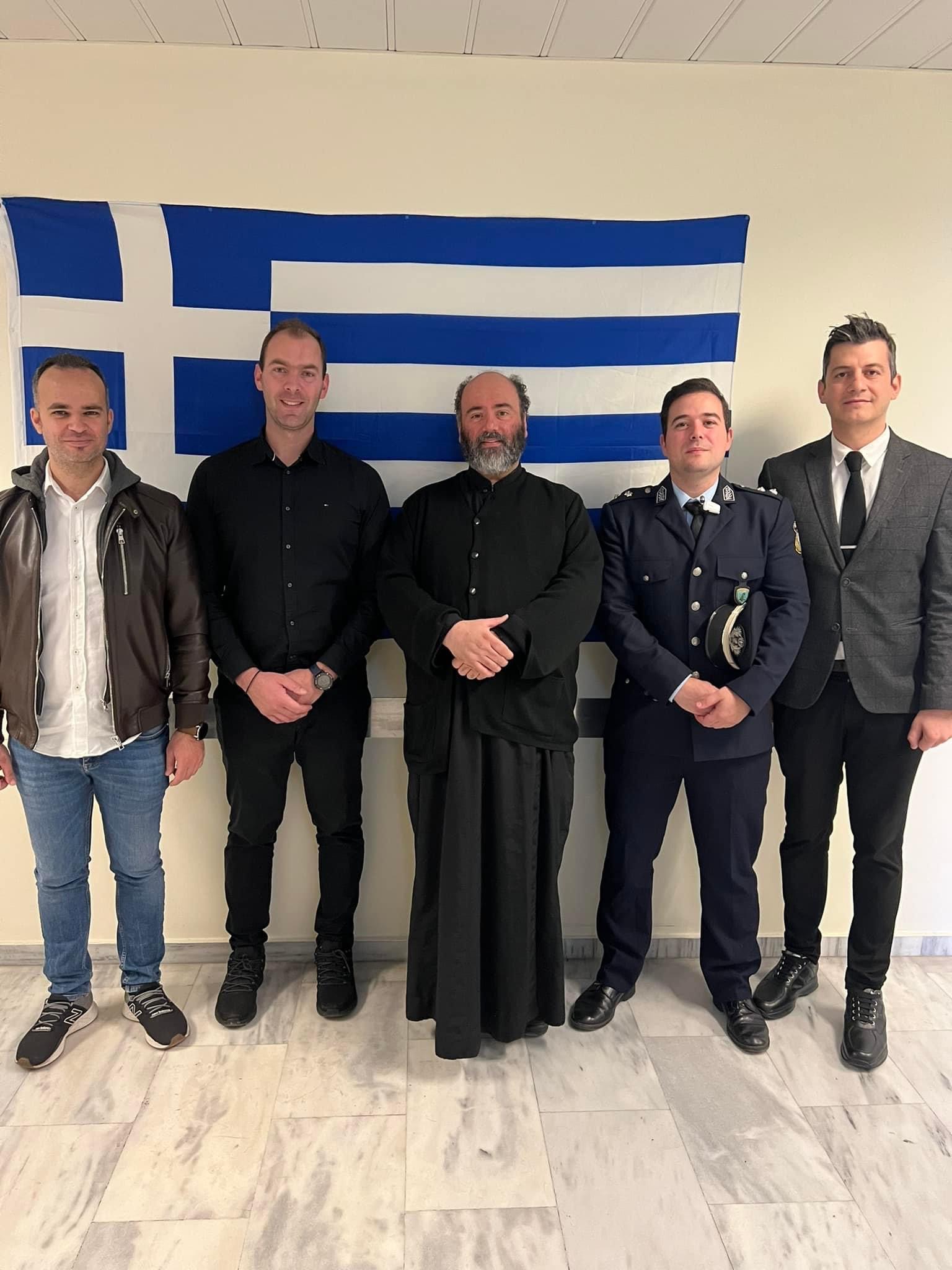πεσόντες