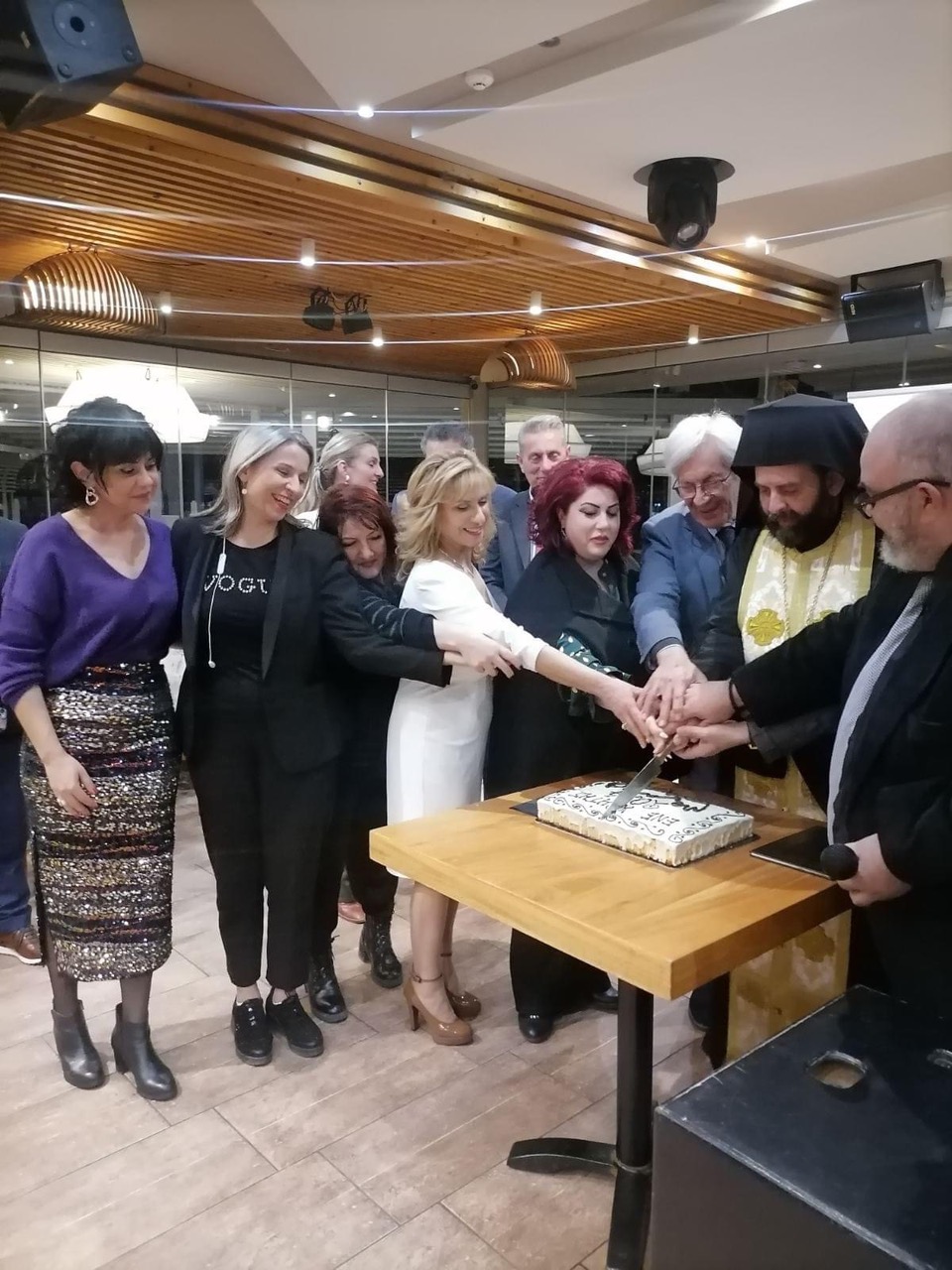 Έκοψαν την πίτα τους οι νοσηλευτές της Κρήτης