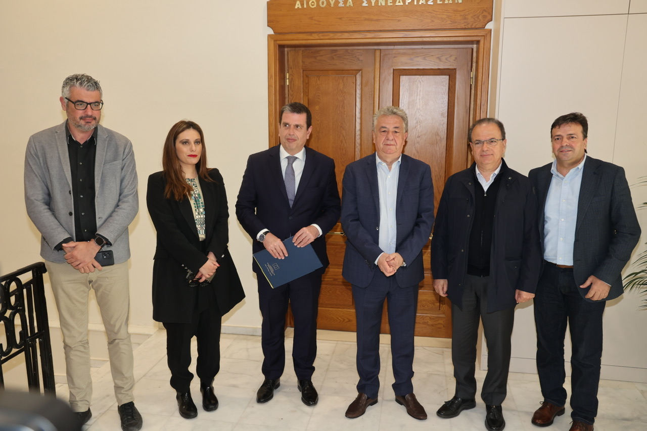 Καιρίδης Αρναουτάκης Περιφέρεια Μεταναστευτικό