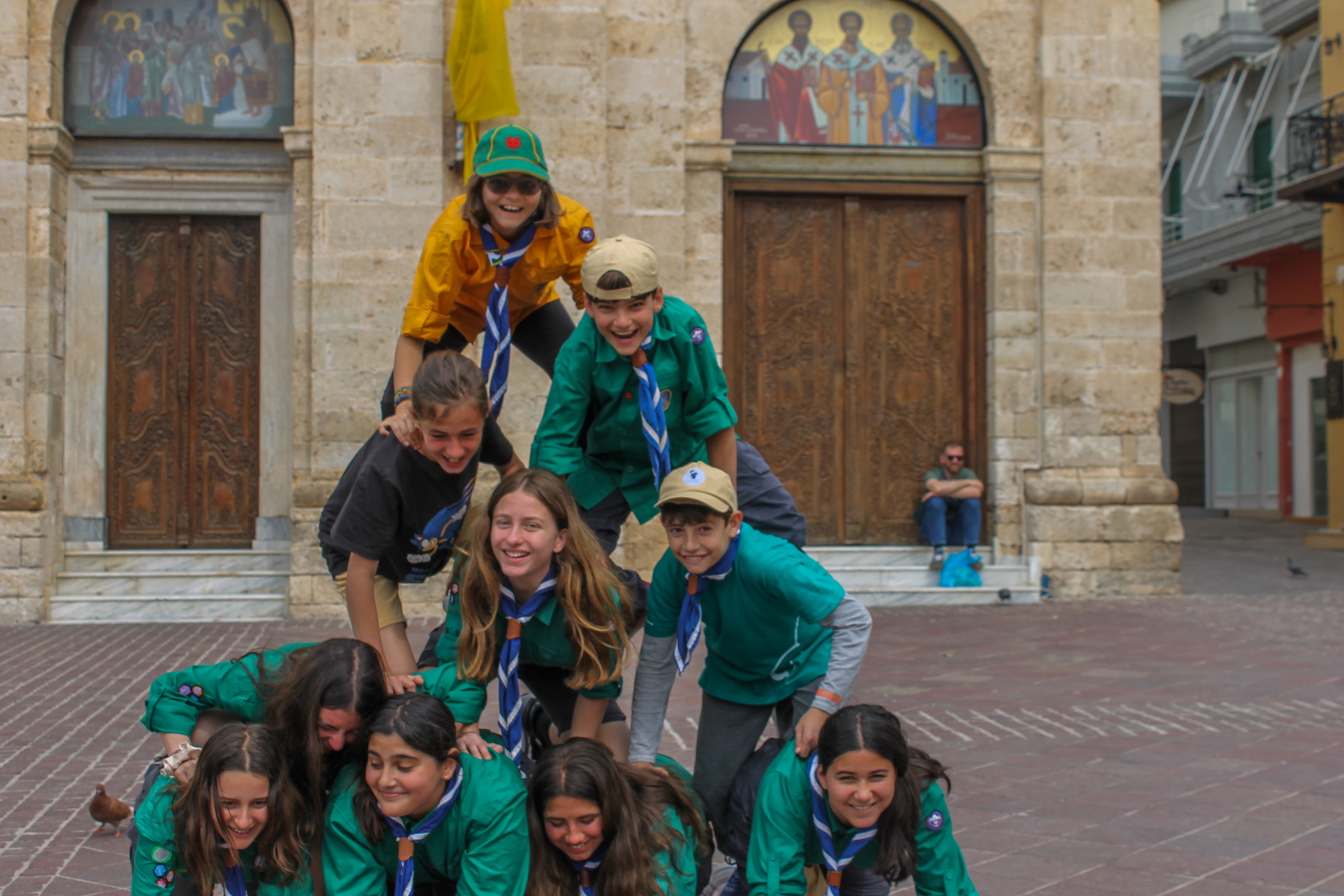 Δεκάδες μικροί πρόσκοποι γνώρισαν την παλιά πόλη των Χανίων