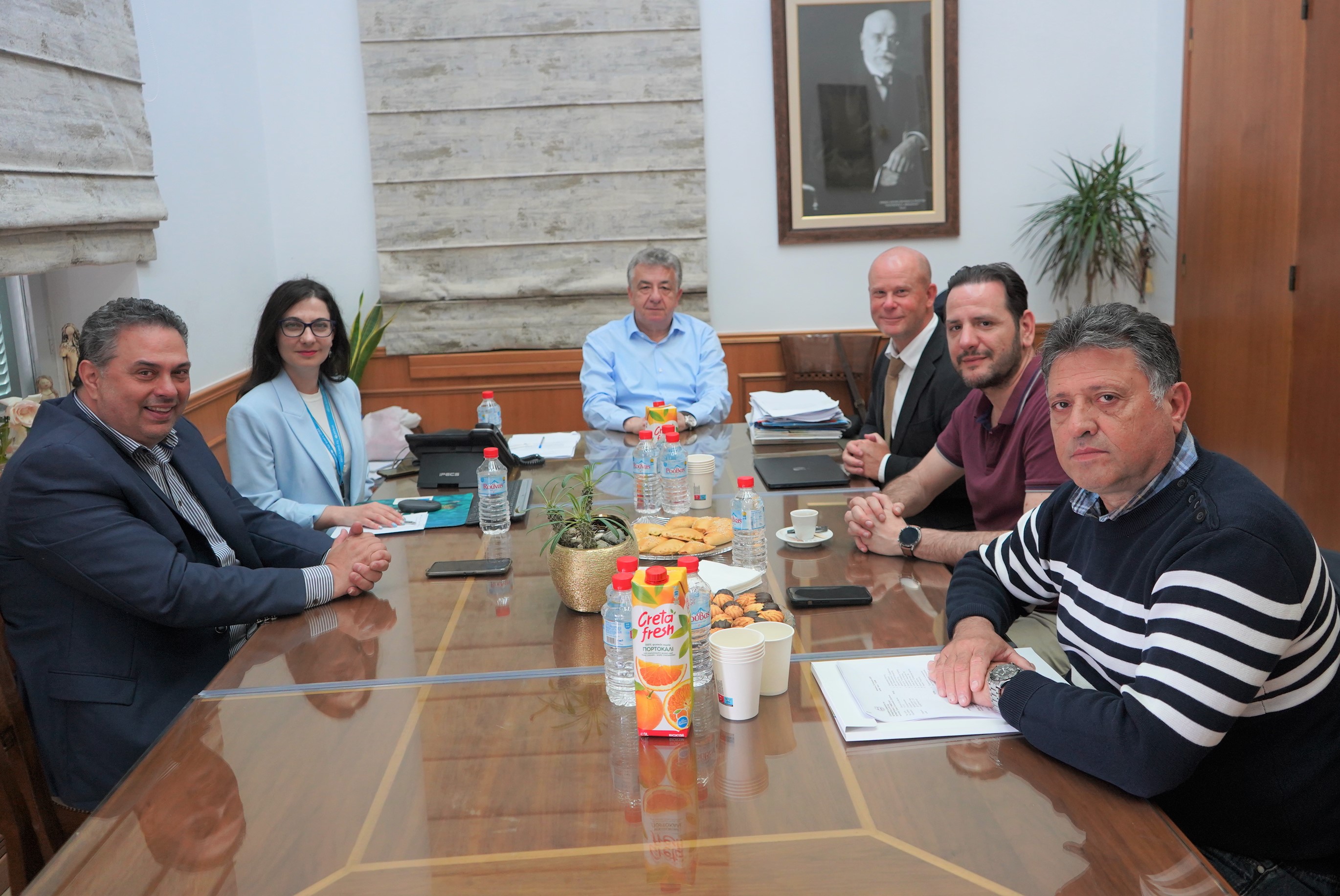 unicef περιφέρεια κρήτης Ελλάδα αρναουτάκης κρήτη ηράκλειο