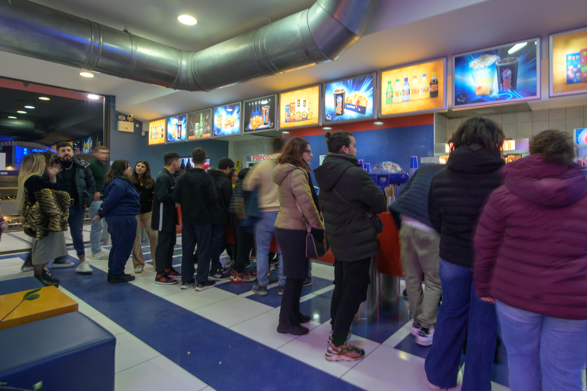 Πλήθος κόσμου κατά το τριήμερο των Φώτων στον Κινηματογράφο ODEON TALOS PLAZA