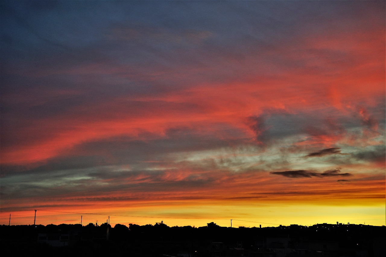 Με τα μάτια γεμάτα έκπληξη με την χρωματική παλέτα της ανατολής 