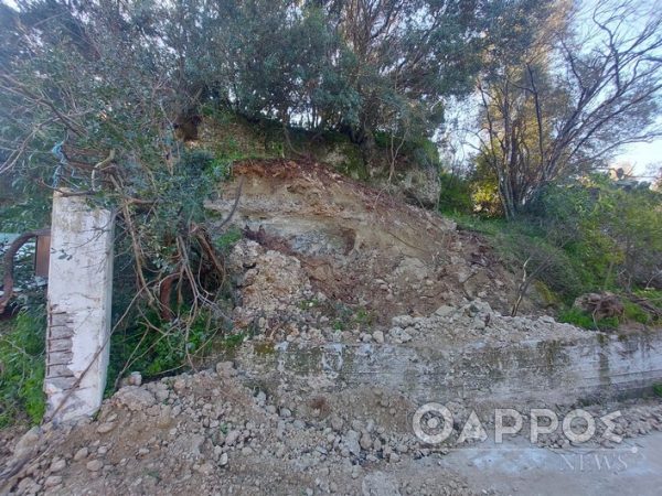 αυτοκίνητο, βράχος, Καλαμάτα