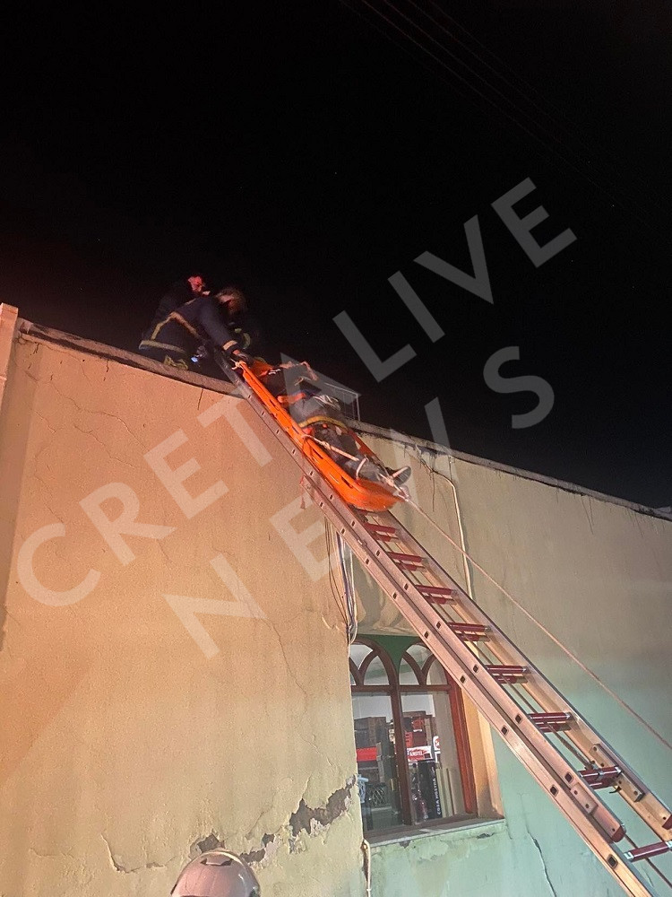 Διαρρήκτης ταράτσα Πυροσβεστική