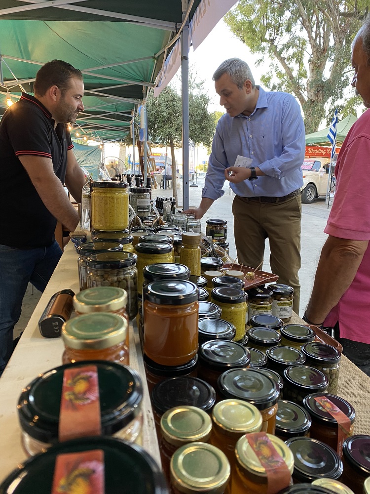 Μαμουλάκης έκθεση κρητικών προϊόντων
