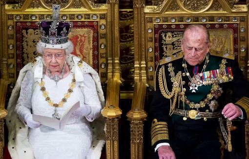 Βασίλισσα Ελισάβετ-στέμμα