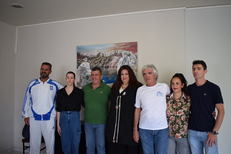 Ο Άγιος Νικόλαος υποδέχεται την Ολυμπιακή Φλόγα