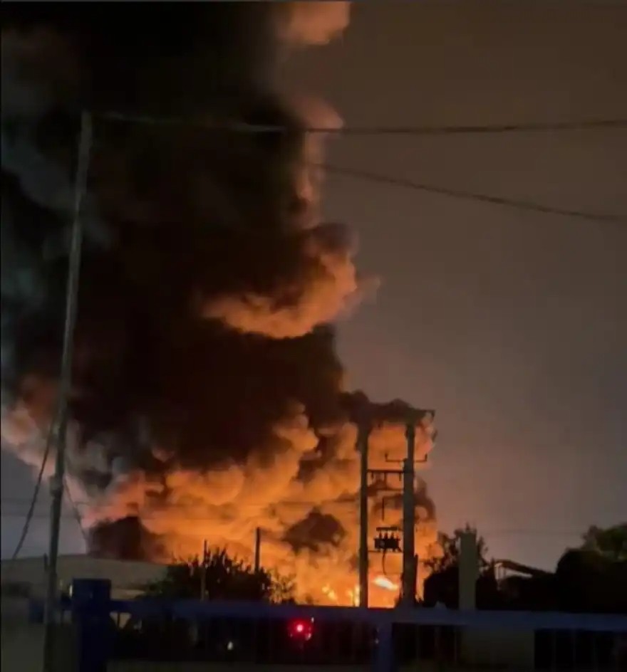 Aσπρόπυργοσ