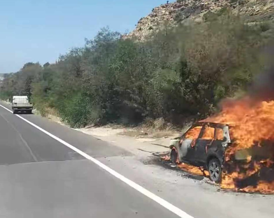 Φωτια αυτοκινητο