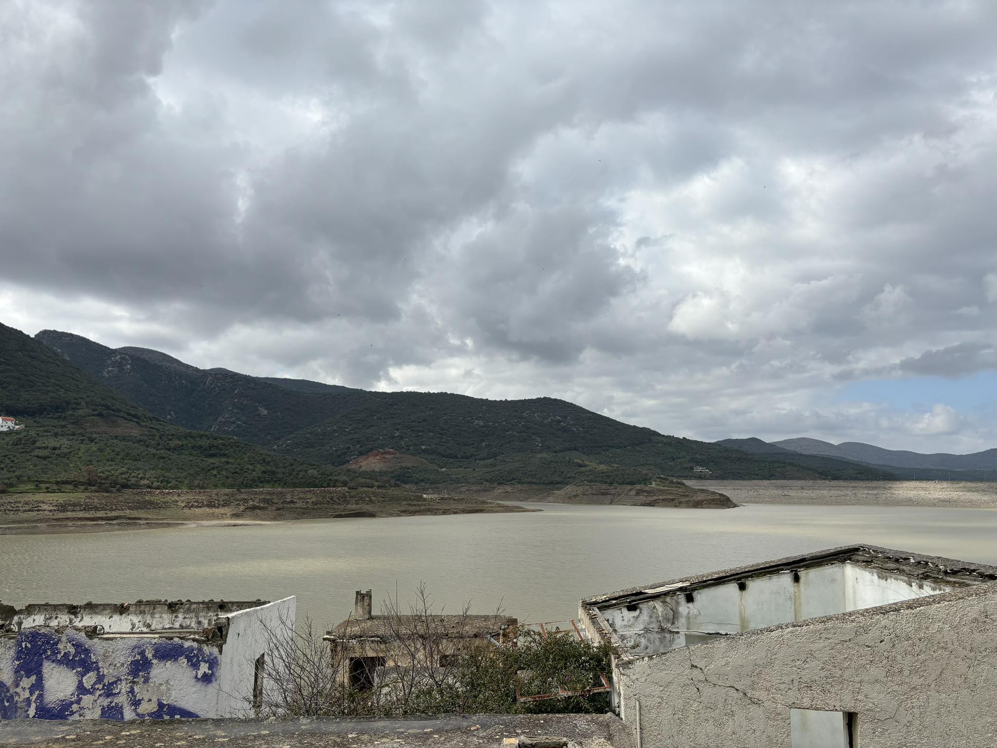 fragma aposelemi kentriki....