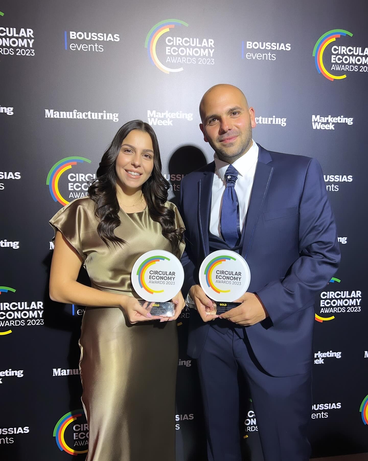 Καθέρης βράβευση