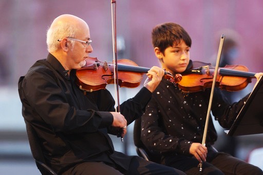 Η Κρήτη " αγκάλιασε" το 3ο Φεστιβάλ της Περιφέρειας -Τιμώντας τη μνήμη της Μαρία Κάλλας και την μνήμη των αδικοχαμένων μεταναστών!