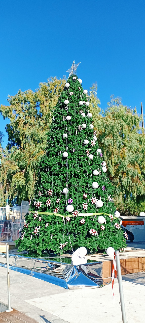 Το Ηράκλειο "ντύνεται" στα γιορτινά του&nbsp;