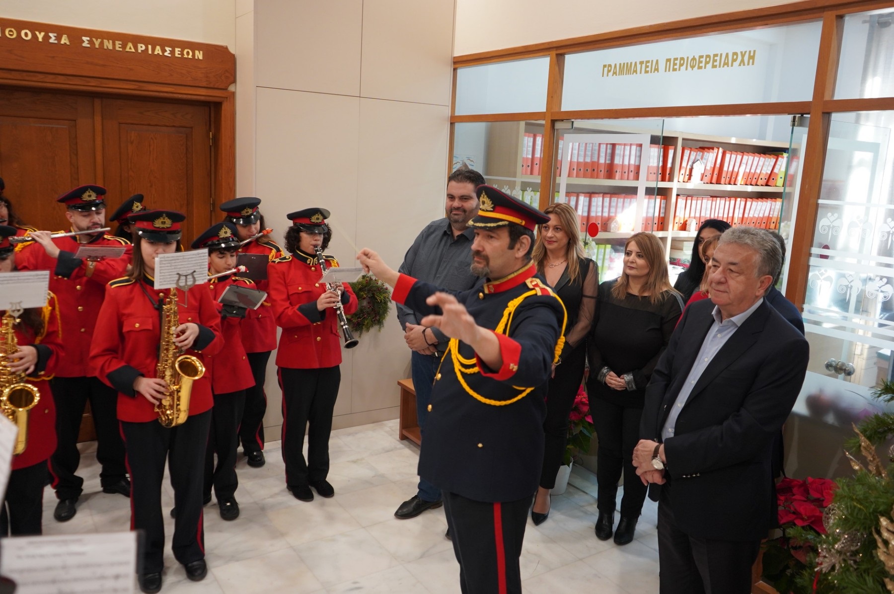 Κάλαντα Περιφερειάρχης 