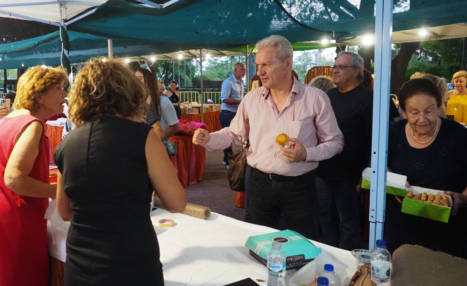 Καλοκαιρινός παζάρι Γυναικείων σωματείων