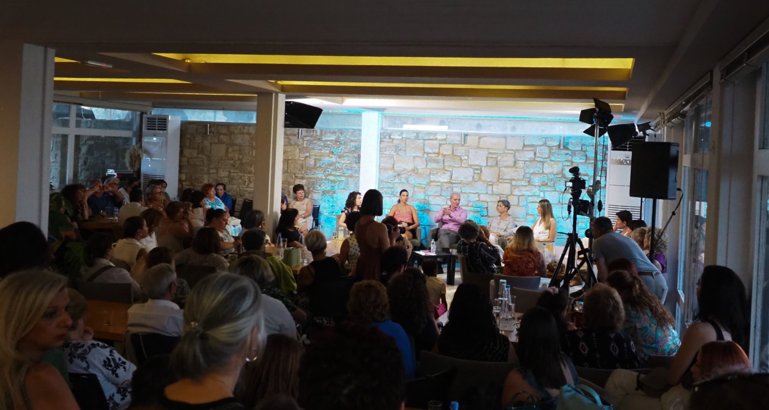 γυναικεία υπόθεση