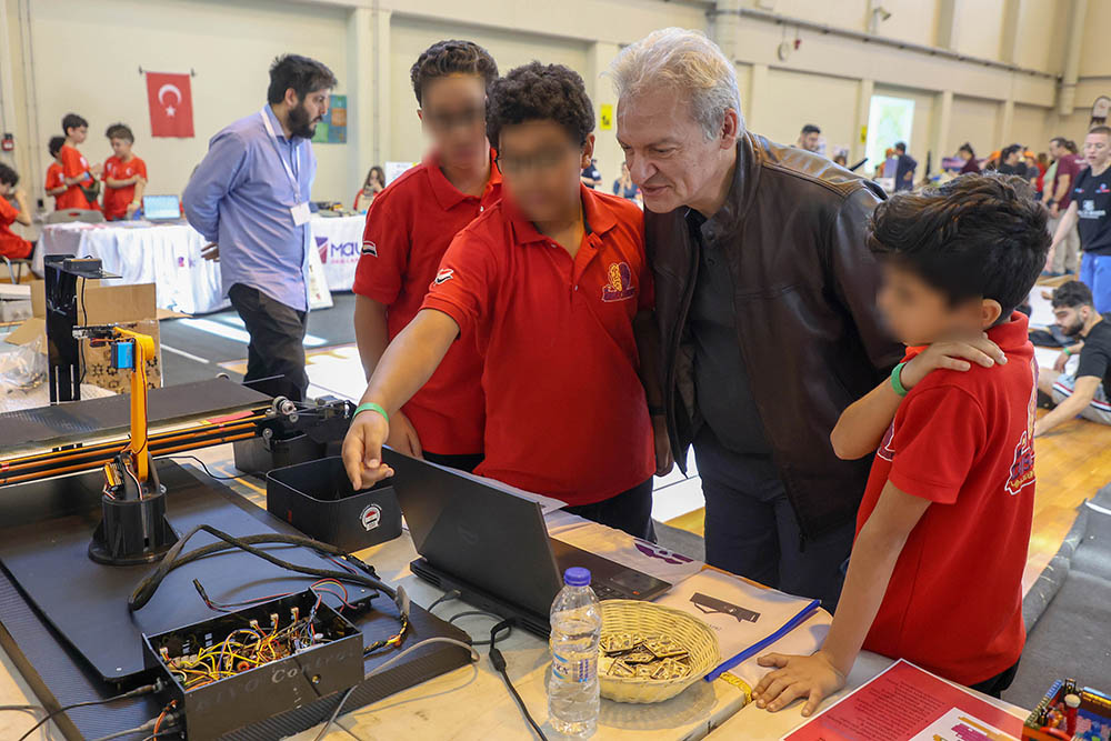 Καλοκαιρινος ολυμπιάδα ρομποτικής