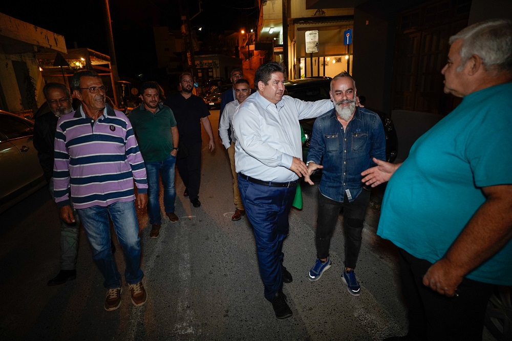 Καραμαλάκης περιοδεία