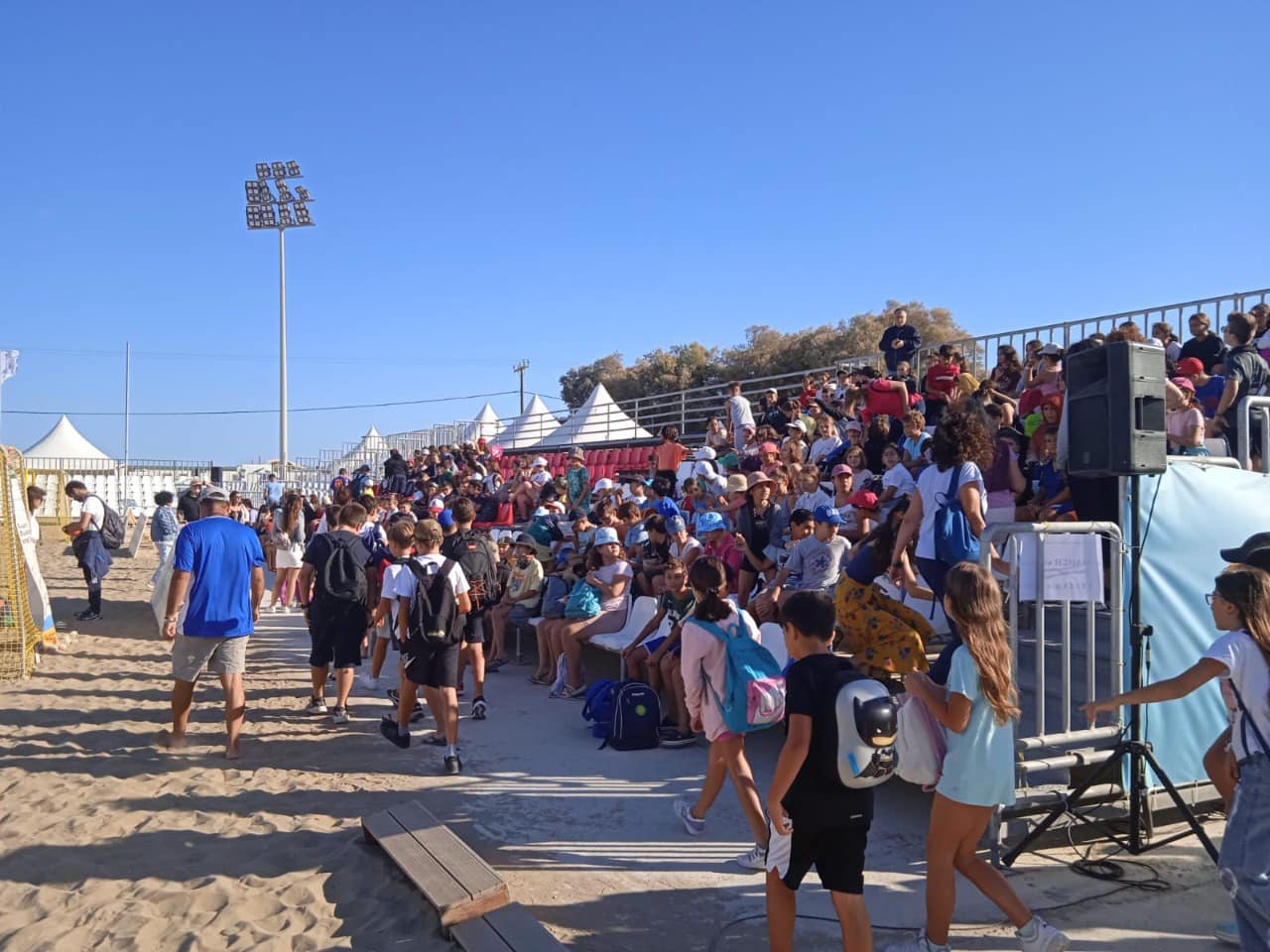 Καρτερός σχολεία