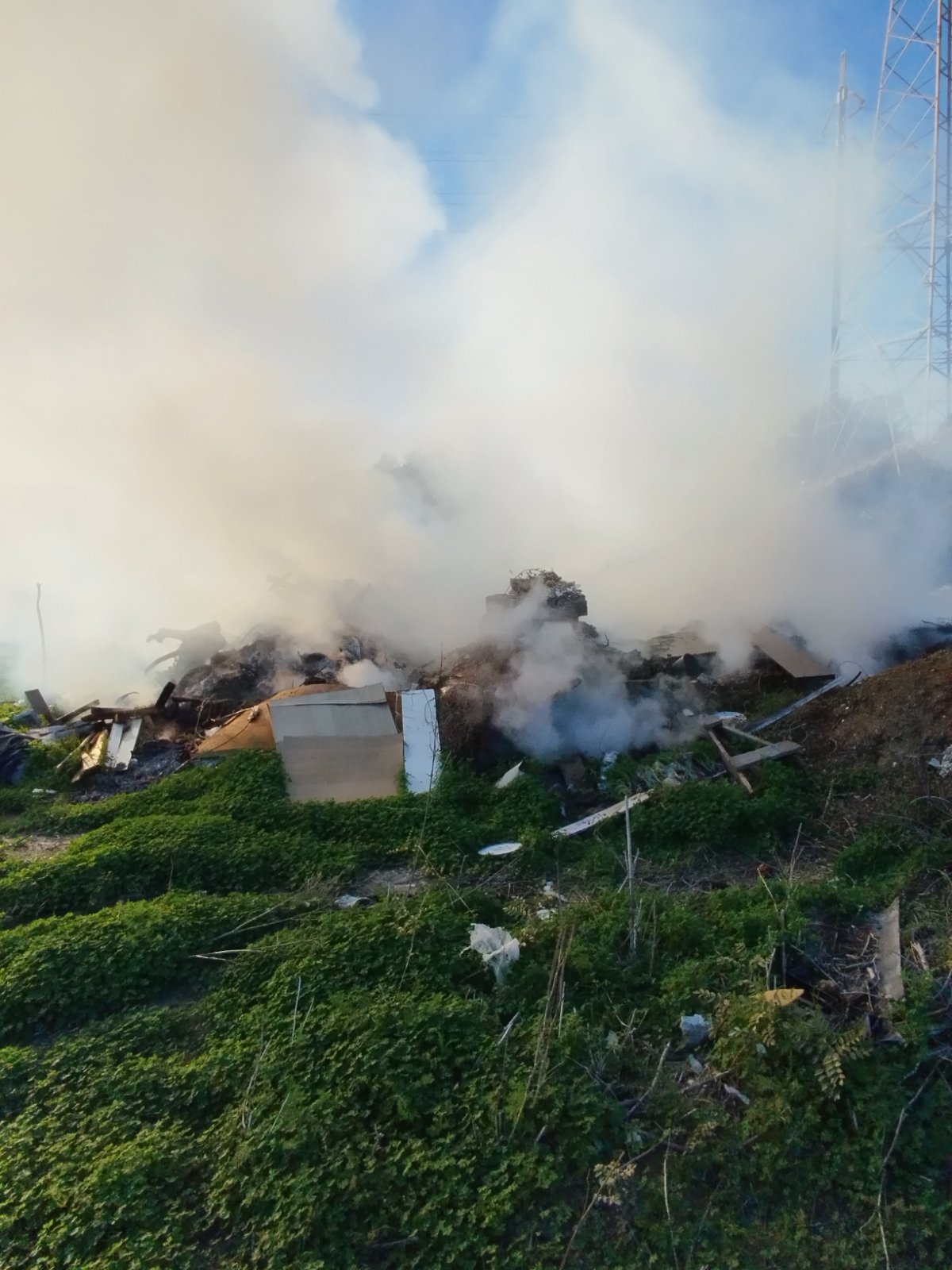 Κατσαμπάς Πυρκαγιά Οικόπεδο Κατσαμπάς Ηράκλειο