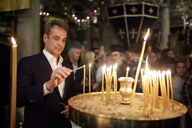 Στην Τήνο βρίσκεται για τις Άγιες Μέρες του Πάσχα ο πρωθυπουργός Κυριάκος Μητσοτάκης.
