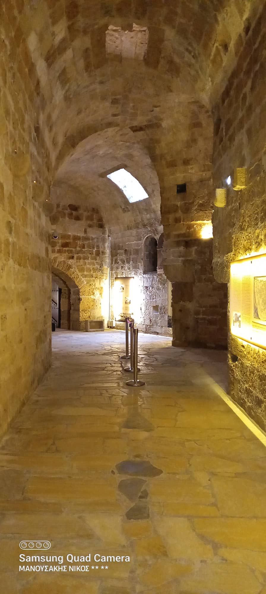 Κούλες Μανουσάκης