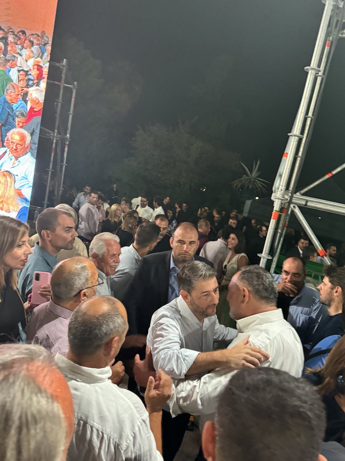 Η εκδήλωση του ΠΑΣΟΚ, οι ενωτικές ομιλίες των προέδρων και το…δια ταύτα του Γιάννη Κουράκη!