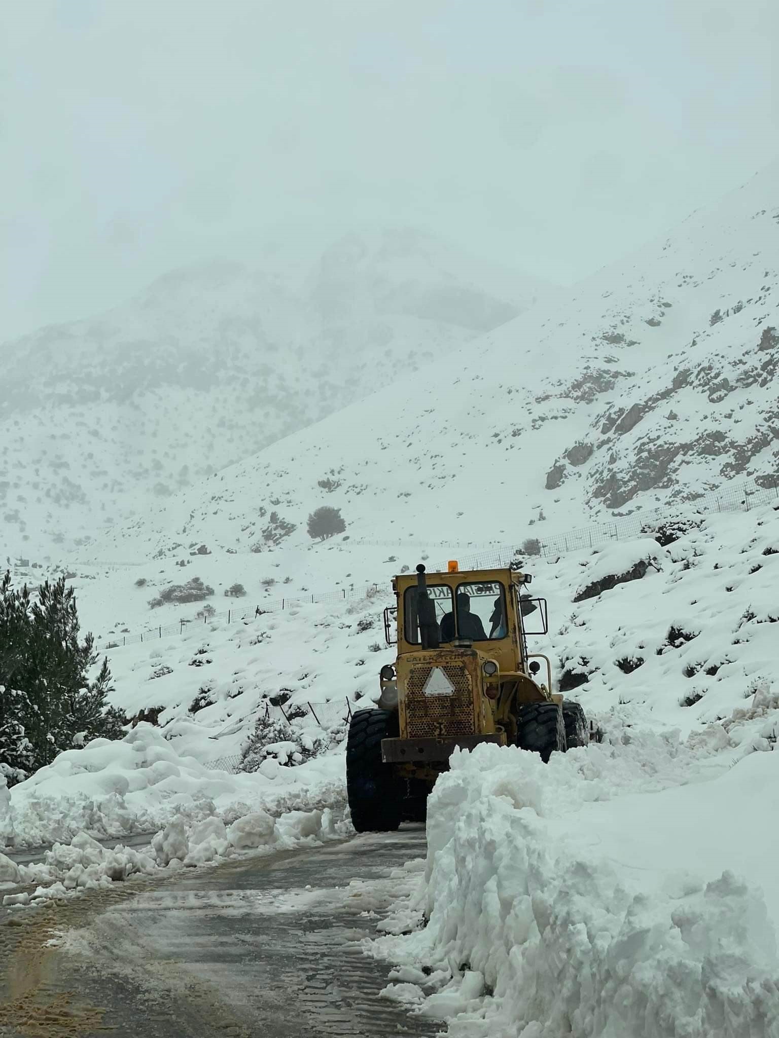 Λιβάδι Κρουσώνα χιόνια