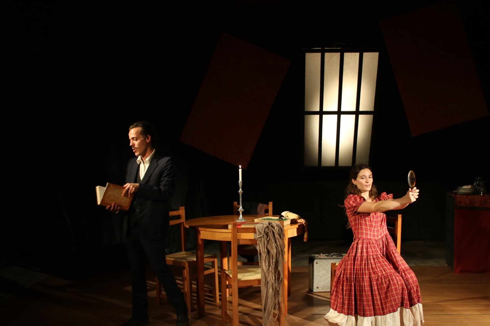 Θεατρικός περίπλους