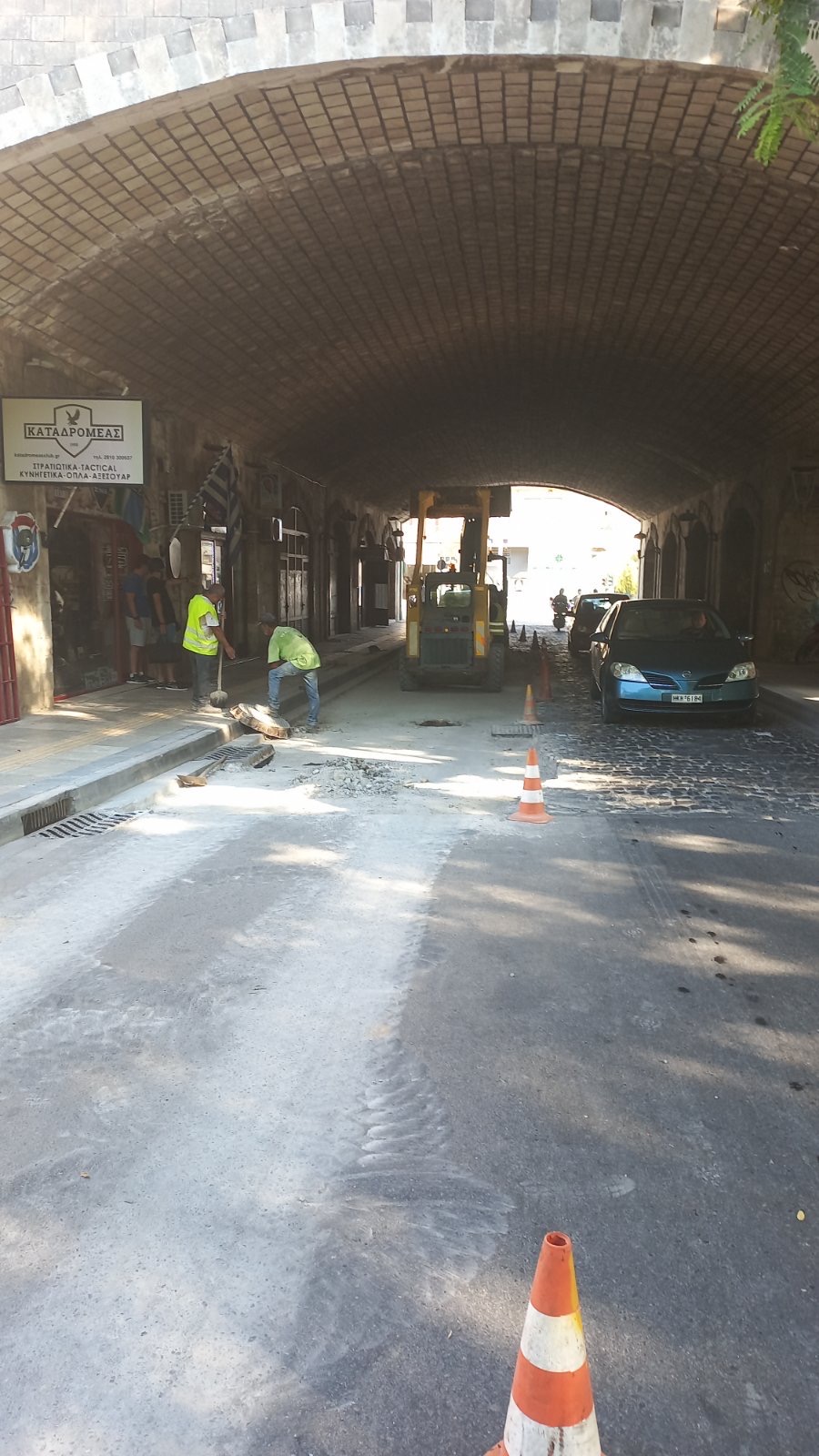 Κυβόλιθοι καινούρια πορτα