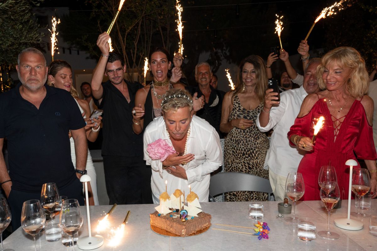 lakis gavalas genethlia