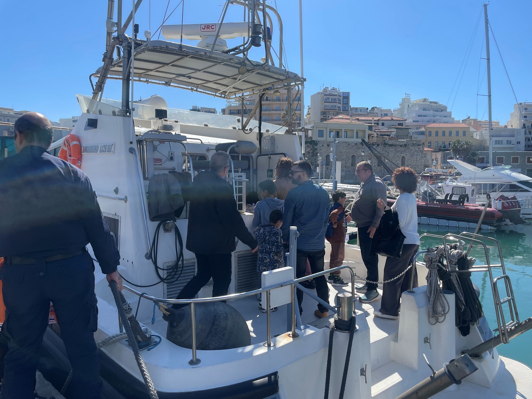 Λιμάνι Ηρακλείου παιδια sos