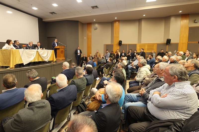 Γιάννης Μανιάτης 