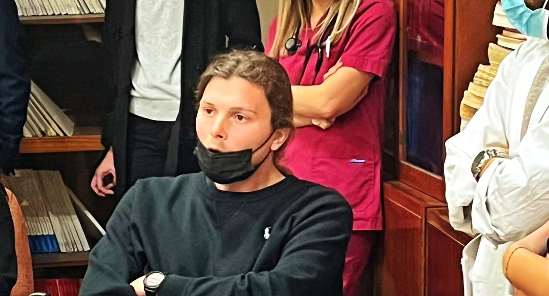 manos tsilimigkounakis