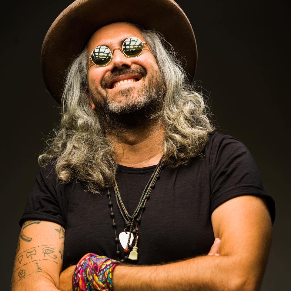 Μάνος Παπαδάκης