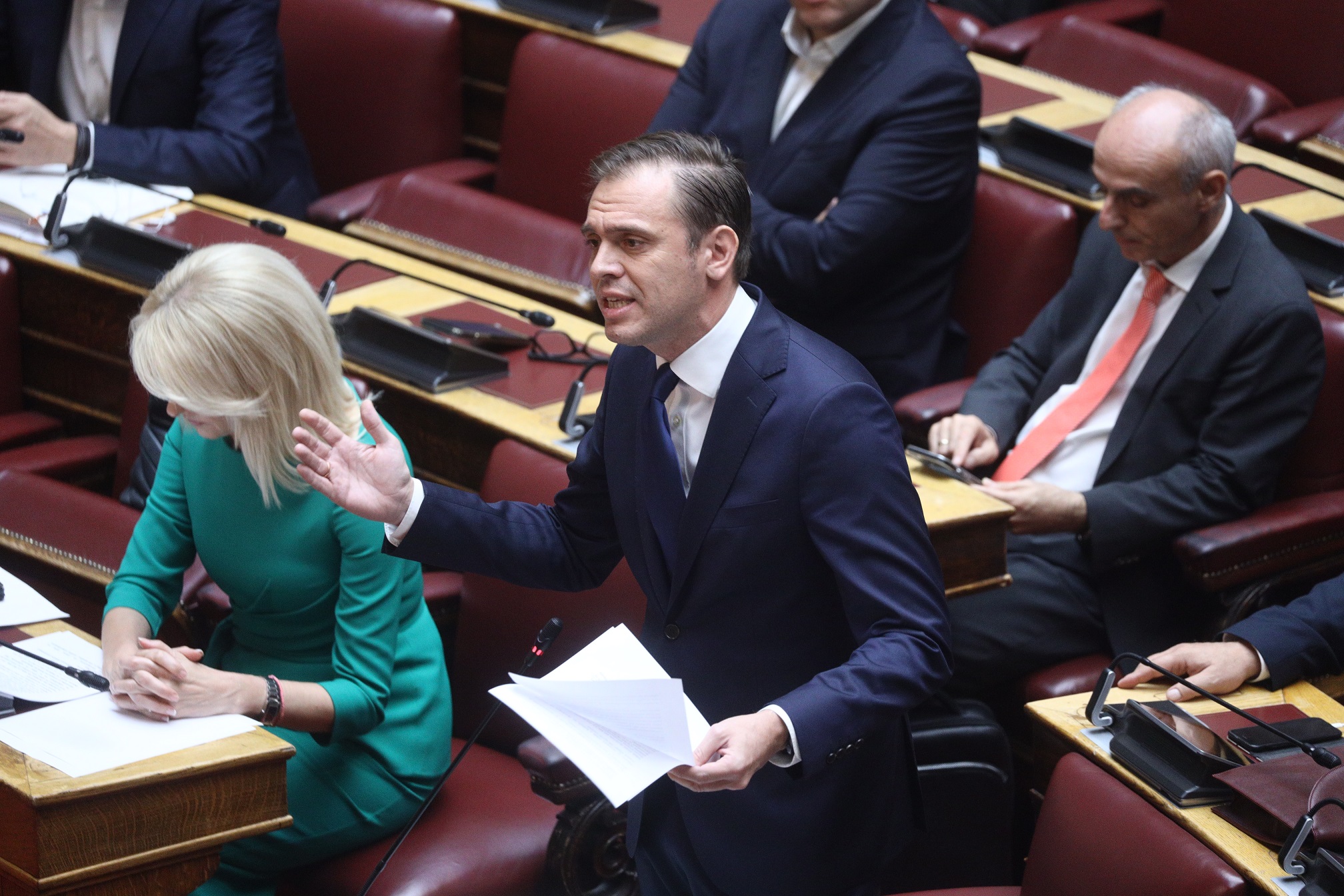 Τέμπη Μάντζος