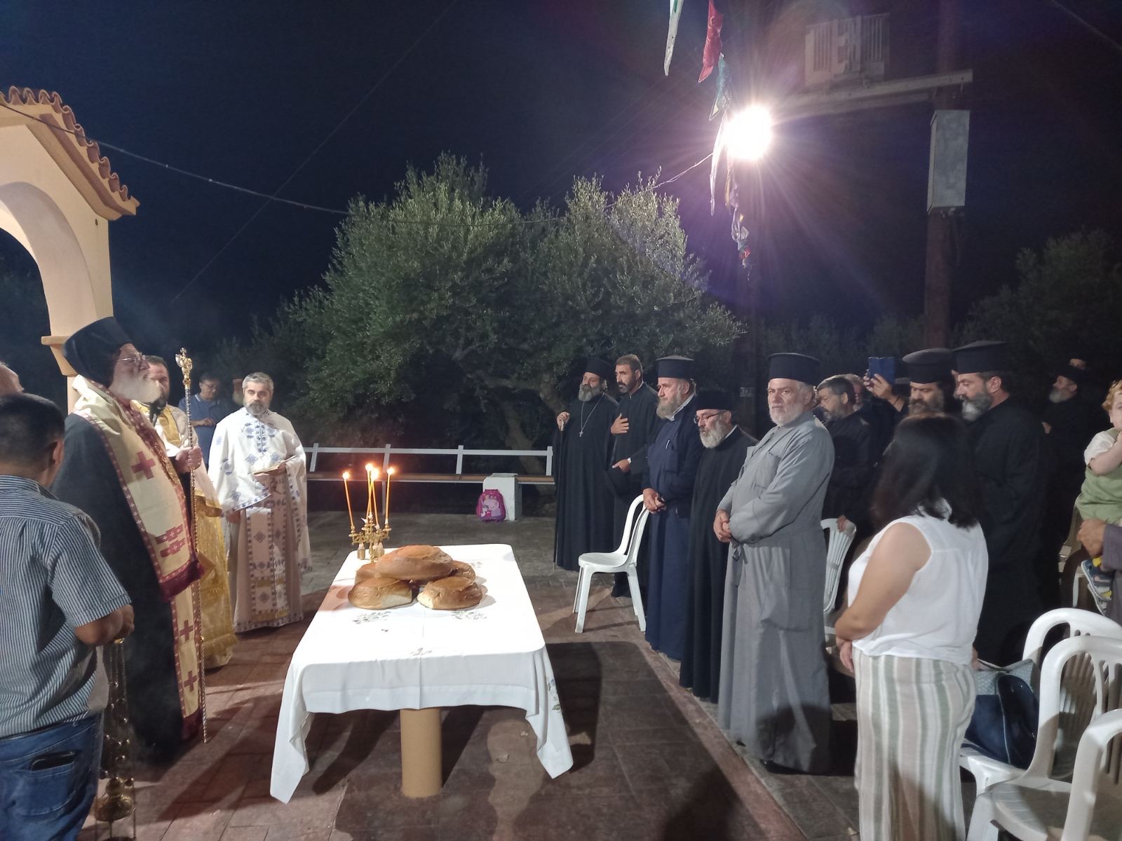 μητροπολίτης-κληρικοί