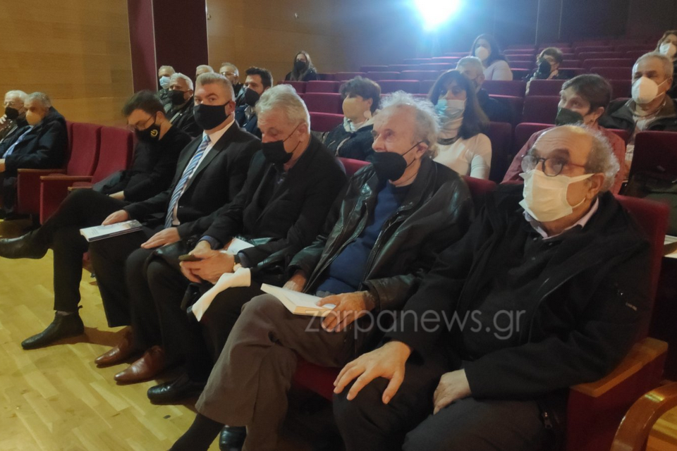 Μίκης