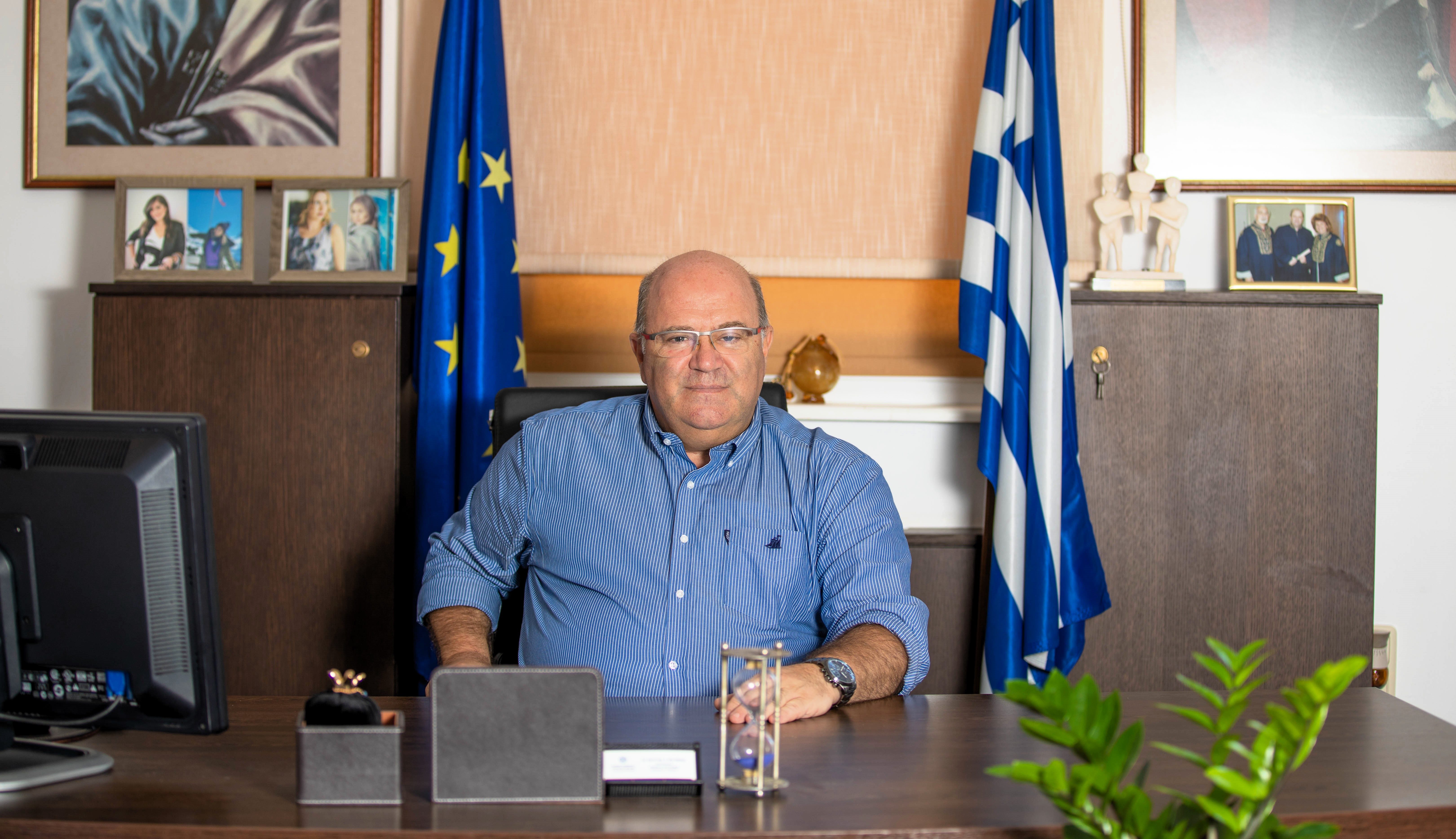 Μπελαδάκης