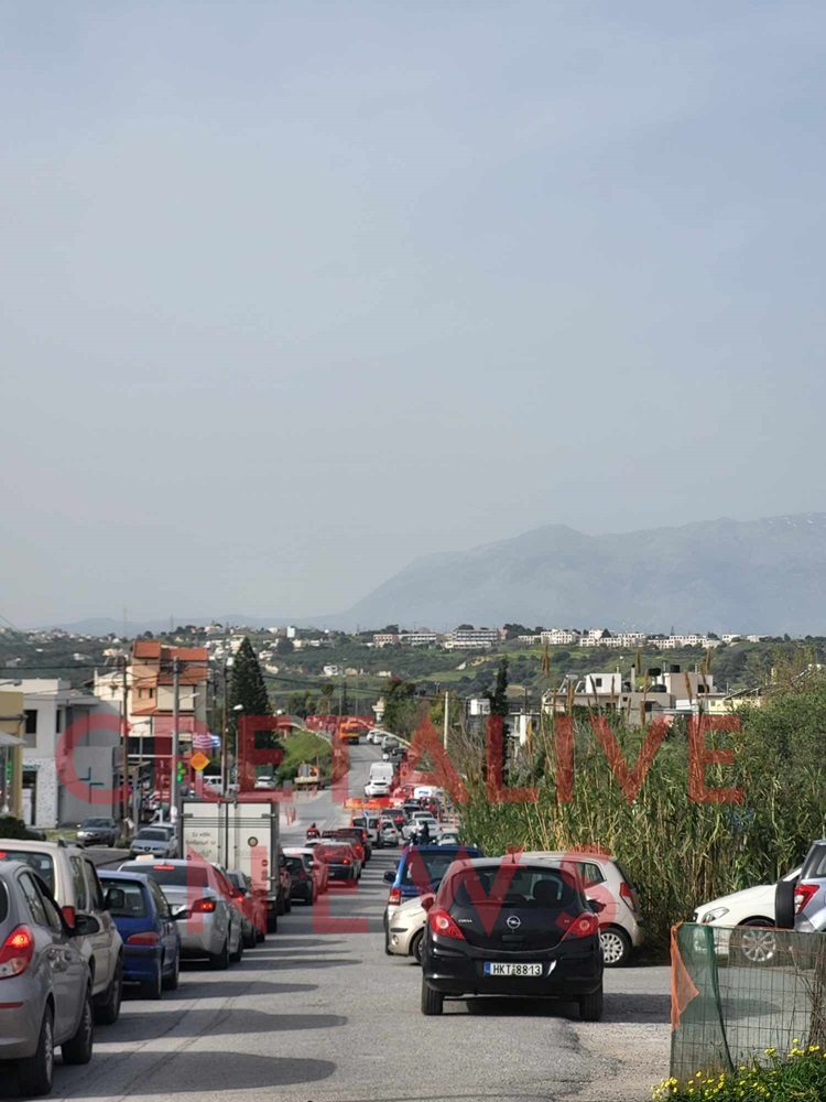 Άγιος Ιωάννης Χωστός μποτιλιάρισμα