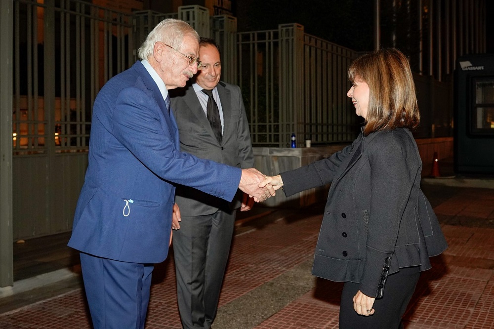 ντοκιμαντέρ πρεμιέρα